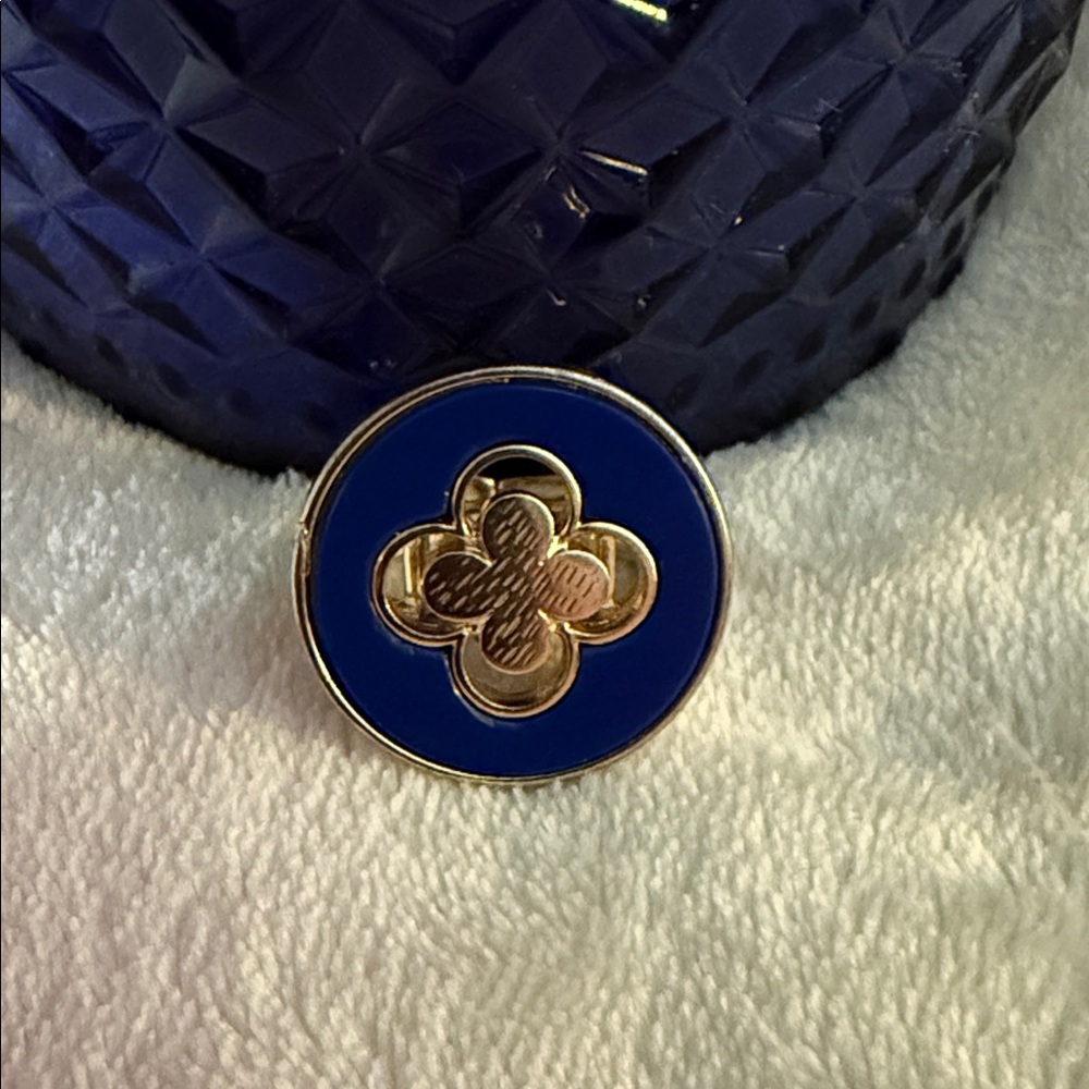 -  Vintage Navy and Gold Statement Ring - ⚓️